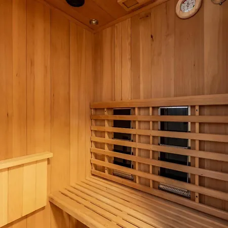 Daire Uralp Royal Mit Terrasse